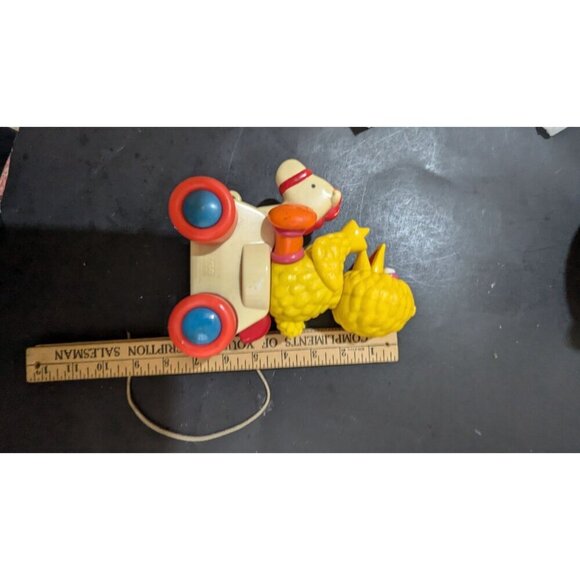 Sesame Street Big Bird Pull Toy Vintage 1980s With red  and blue wheels - Picture 9 of 10